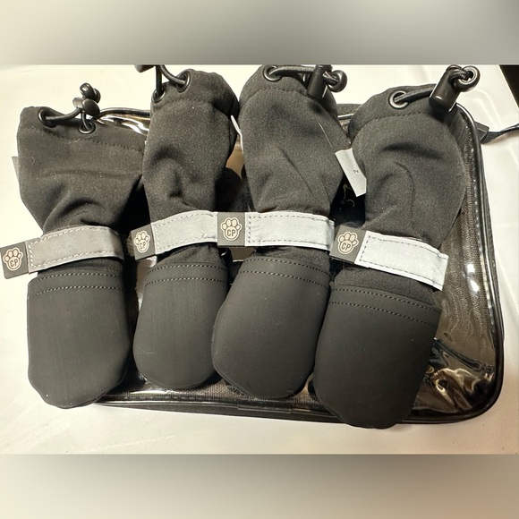 Canada Pooch NWOT Soft Shield Dog Boots sz 2 rain/snow protection original bag - Picture 5 of 13